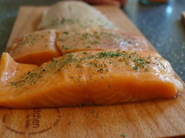 Les meilleures façons de mariner le poisson frais